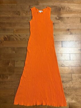 Uniqlo Sleeveless Ribbed Maxi Dress in Bright Orange| Cotton